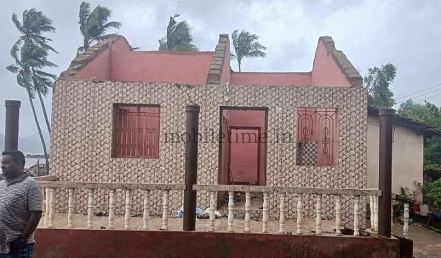 Haravada Roof blown away!