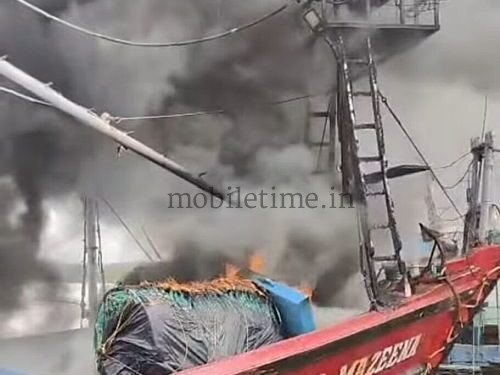 Honnavar Fire breaks out on the seashore!
