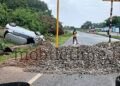 Pile of gravel in the middle of the highway Car overturns!