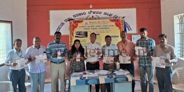 Yellapur Right to Information workshop for officials – Talent awards for high-achieving students!