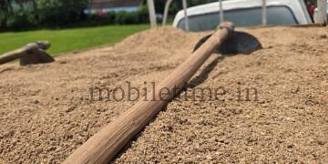 Karwar Illegal sand mining Officials conduct raids