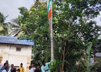 Mundgod National flag hoisted upside down!