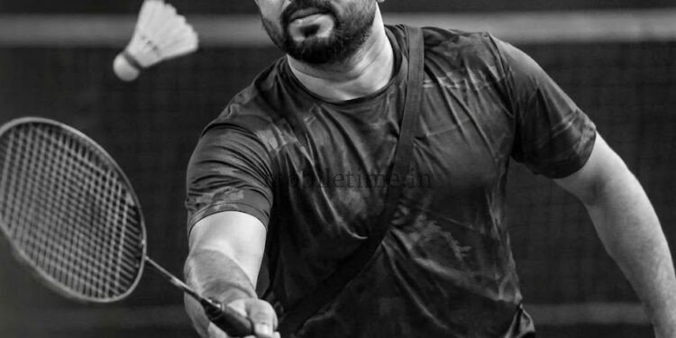 Siddapura Teacher suffers heart attack while playing badminton; dies!