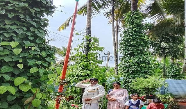 The Inner World of a Differently-Abled Person A Farmer Who Didn't Skip the Flag Hoisting Despite an Accident!