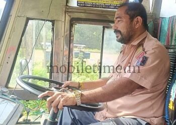 Yellapur Driver drove a bus with no brakes!