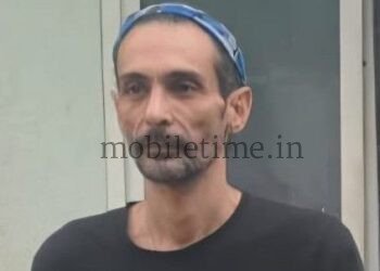 Foreigner continues the walkathon even after visa expires!