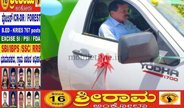 MLA himself drives the garbage truck!