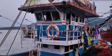 Kumta Three deaths due to the stench of fish waste!