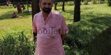 Sirsi Bike Collides with Bolero Father Dies Daughter Injured!