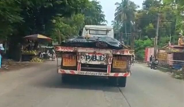 The Karwar-Kaiga road is dominated by heavily loaded lorries!